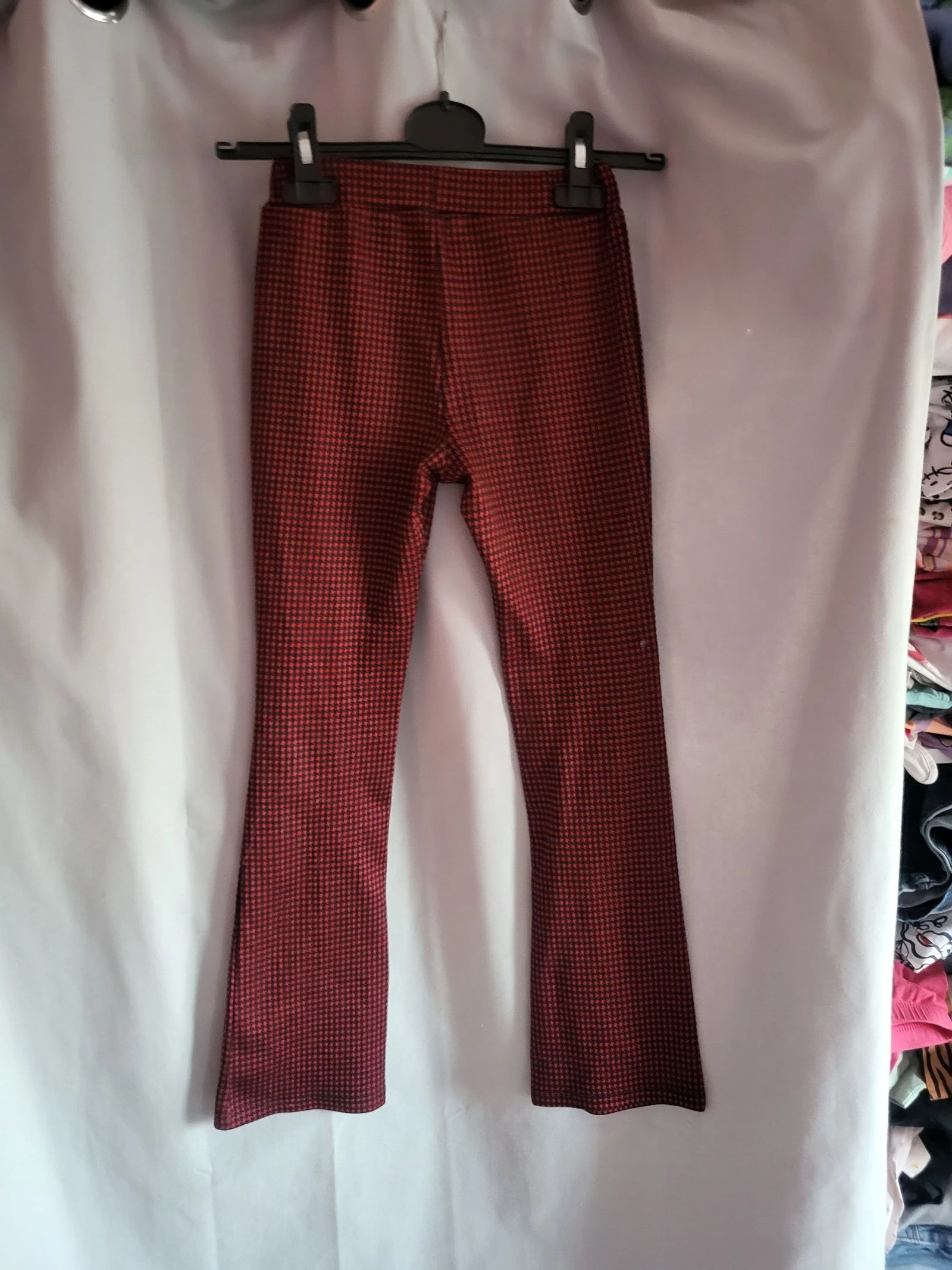 Pantalon pied de poule rouge 10 ans – photo 4